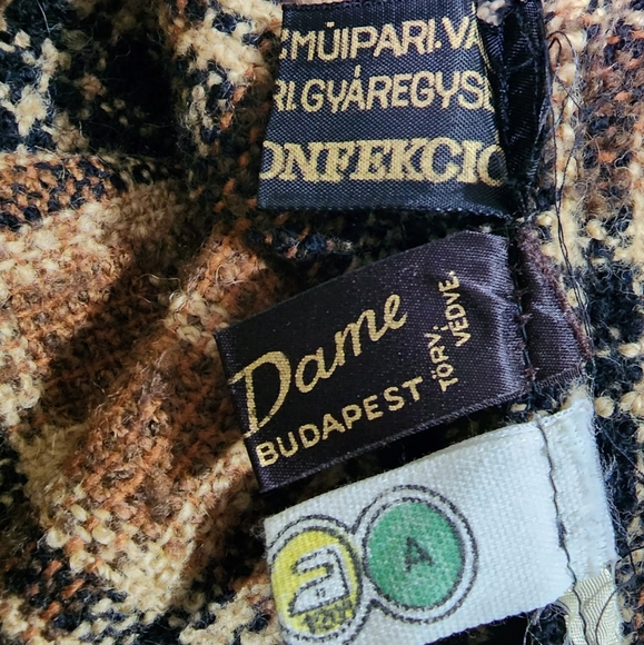 Vintage Wool Plaid Pleated Style Skirt - Picture 10 of 10